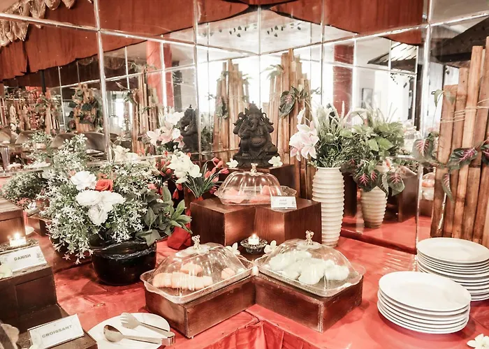 فندق Melasti & 4*